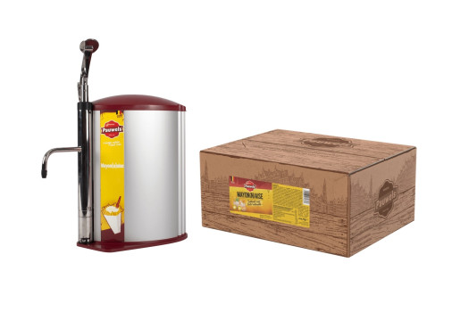 Sauce mayonnaise chef bib