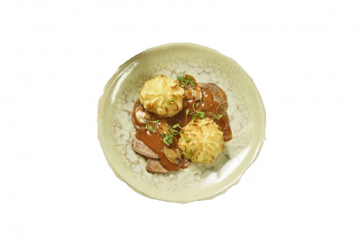 Langue de boeuf sauce madère purée